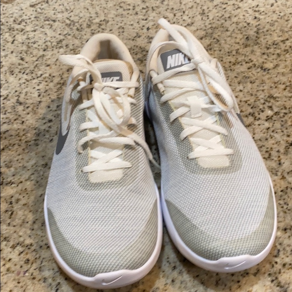 Lt Grey Nike running shoes
